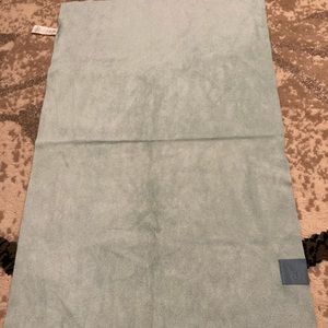 LuLuLemon towel